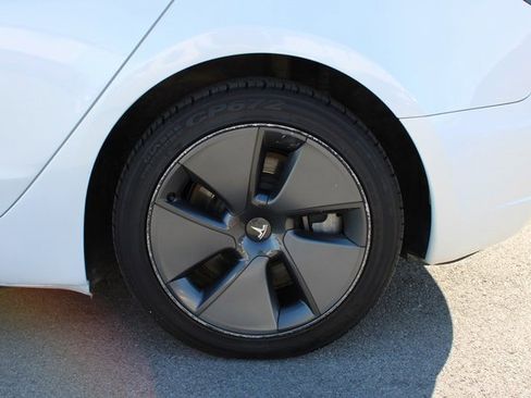 Used 2023 Tesla Model 3 Long Range image 37