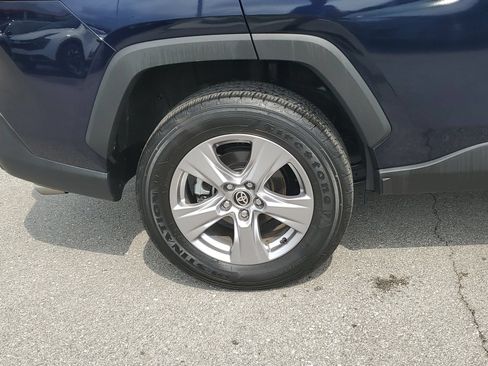 Certified 2025 Toyota RAV4 XLE AWD/4WD image 5
