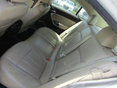 Used 2013 Buick Regal Leather FWD image 8