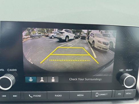 Used 2024 Honda HR-V LX image 14