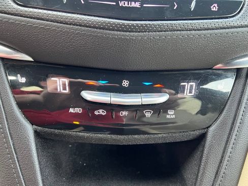 Used 2017 Cadillac XT5 Luxury w/ Driver Awareness Package FWD image 40