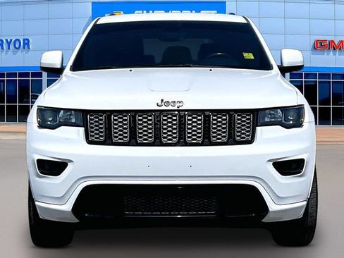 Used 2019 Jeep Grand Cherokee Altitude RWD image 2