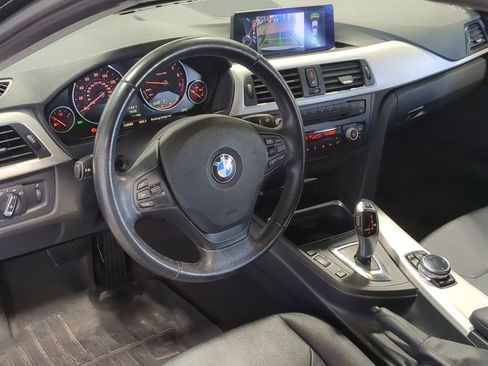 Used 2014 BMW 320i xDrive Sedan AWD/4WD image 12