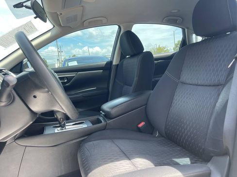 Used 2017 Nissan Altima 2.5 S w/ Power Driver Seat Package FWD image 7
