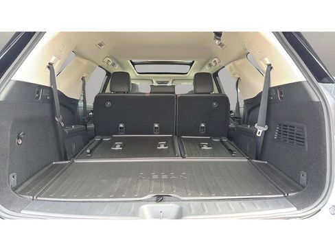 New 2026 Nissan Pathfinder Platinum AWD/4WD image 13