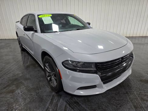 Used 2022 Dodge Charger SXT w/ Plus Group AWD/4WD image 2
