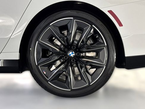 New 2026 BMW 740i image 12