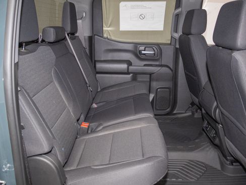 New 2026 Chevrolet Silverado 1500 Custom Trail Boss w/ LPO, Dark Essentials Package image 12