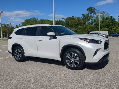 Certified 2024 Toyota Highlander XLE