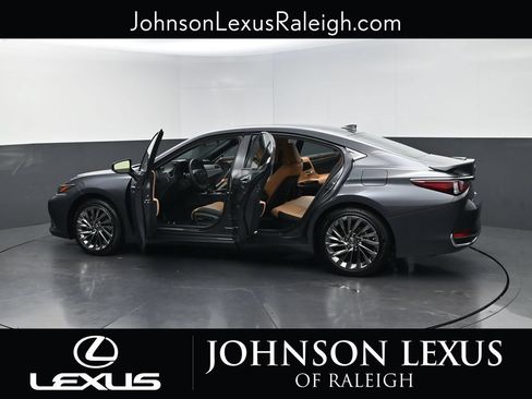 Certified 2025 Lexus ES 300h Ultra Luxury FWD image 37