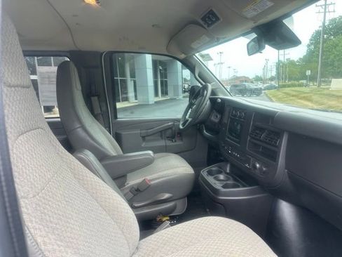 Used 2019 Chevrolet Express 3500 LT w/ LT Preferred Equipment Group RWD image 10