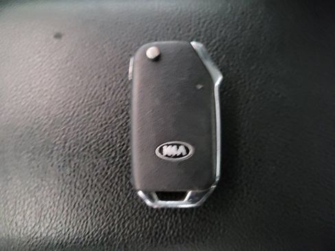 Used 2021 Kia Forte LXS image 32