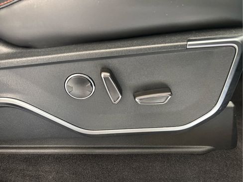 Used 2025 Ford F150 Raptor AWD/4WD image 36