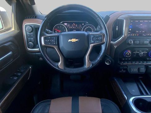 Used 2022 Chevrolet Silverado 1500 High Country w/ LPO, Dark Essentials Package AWD/4WD image 6