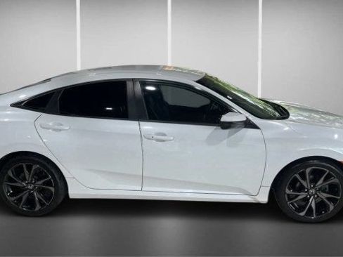 Used 2020 Honda Civic Sport image 4