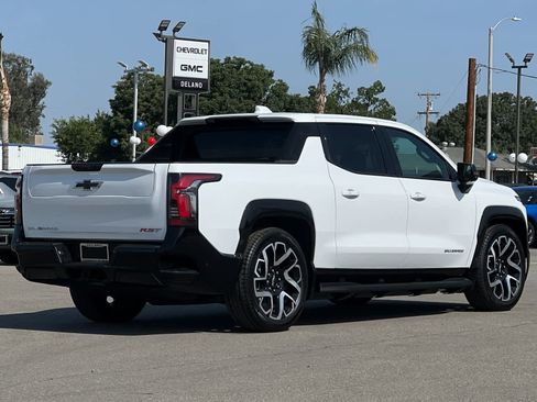 Used 2025 Chevrolet Silverado EV RST image 5