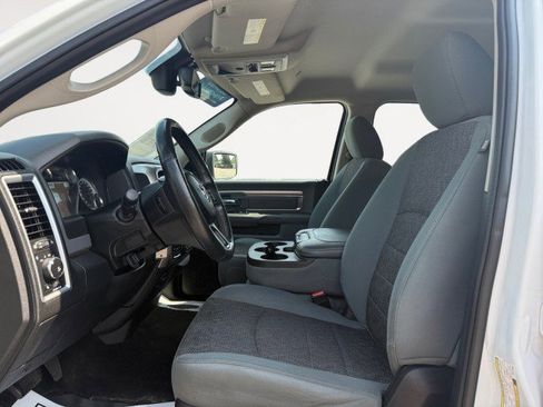 Used 2017 RAM 1500 Big Horn AWD/4WD image 2