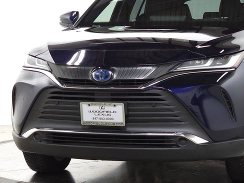 Used 2021 Toyota Venza XLE w/ Softex Package AWD/4WD image 3
