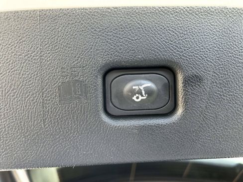 Certified 2022 Lincoln Nautilus Reserve AWD/4WD image 16