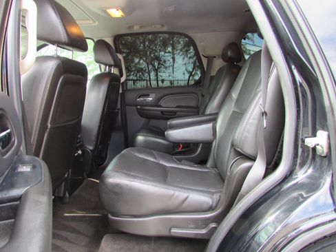 Used 2009 Cadillac Escalade 2WD image 15