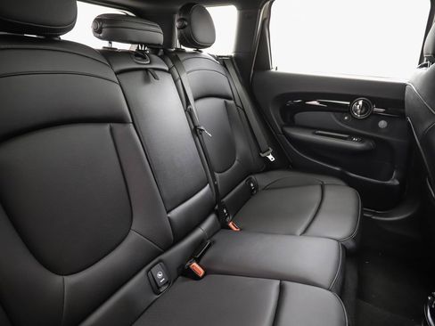 Used 2023 MINI Cooper Clubman S w/ Premium Package image 26