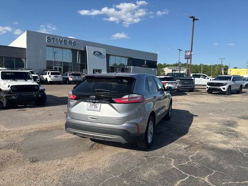 Used 2024 Ford Edge SEL image 14