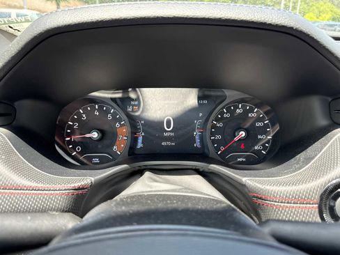 Used 2024 Jeep Compass Trailhawk w/ Sun and Sound Group AWD/4WD image 16