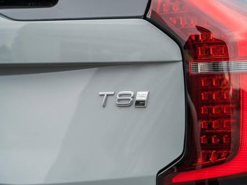 New 2026 Volvo XC90 T8 Ultra w/ Protection Package Premier image 8