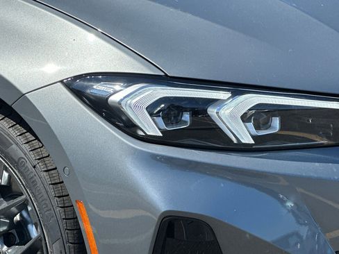 Used 2025 BMW 330i xDrive Sedan w/ Convenience Package AWD/4WD image 10