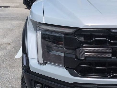 Certified 2025 Ford F150 Raptor AWD/4WD image 10