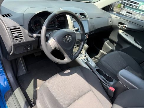 Used 2010 Toyota Corolla S image 13
