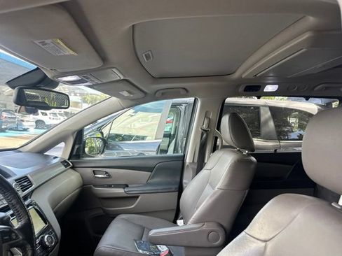 Used 2014 Honda Odyssey Touring image 14