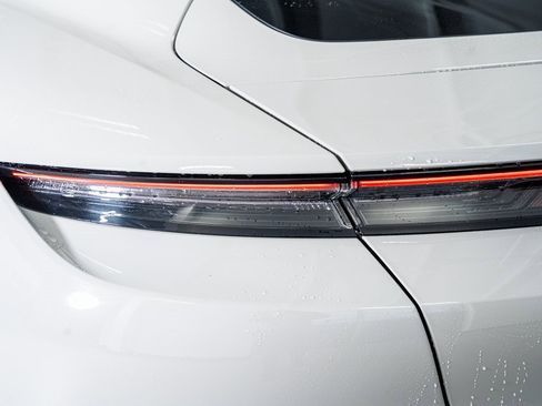 Used 2021 Porsche Taycan 4S image 20