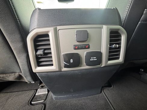 Used 2022 Ford F250 Lariat w/ Tremor Off-Road Package AWD/4WD image 36