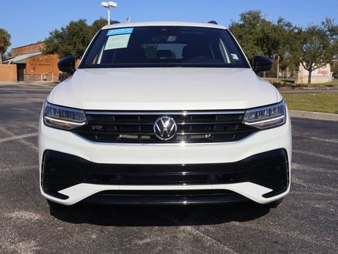 Certified 2023 Volkswagen Tiguan SE R-Line image 2