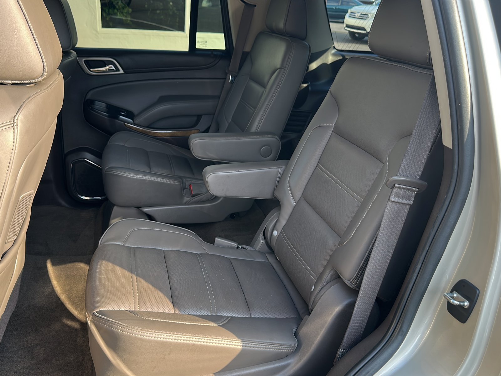 Used 2016 GMC Yukon Denali w/ Open Road Package AWD/4WD image 23