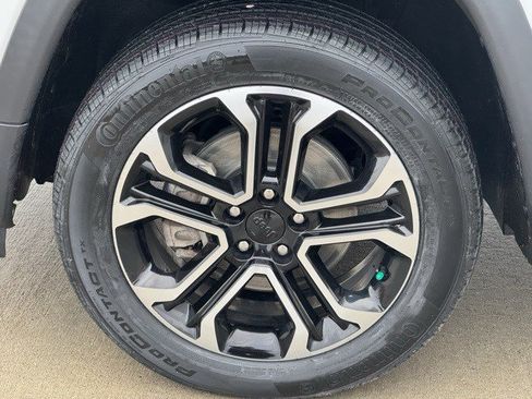 Certified 2022 Jeep Compass Limited w/ Sun and Sound Group image 36