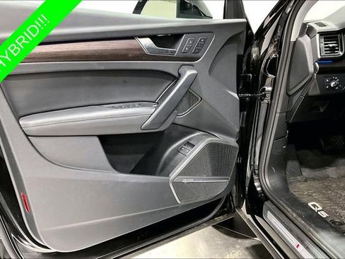 Used 2025 Audi Q5 e Premium Plus w/ Premium Plus Package AWD/4WD image 9