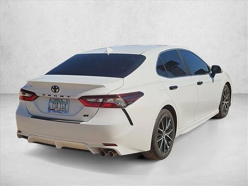 Used 2023 Toyota Camry SE w/ Audio Upgrade Package FWD image 5