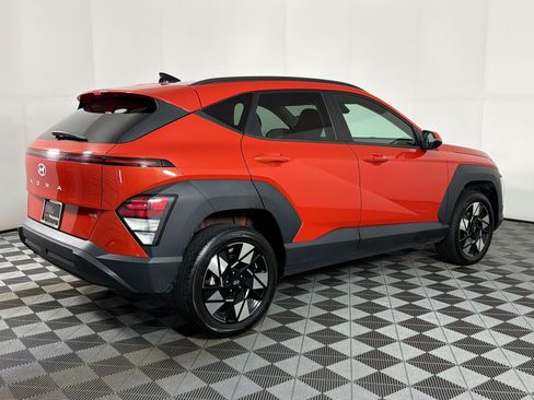 Used 2024 Hyundai Kona SEL AWD/4WD image 7