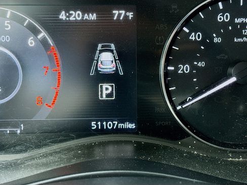 Used 2023 Nissan Kicks SR w/ Interior Electronics Package FWD image 8