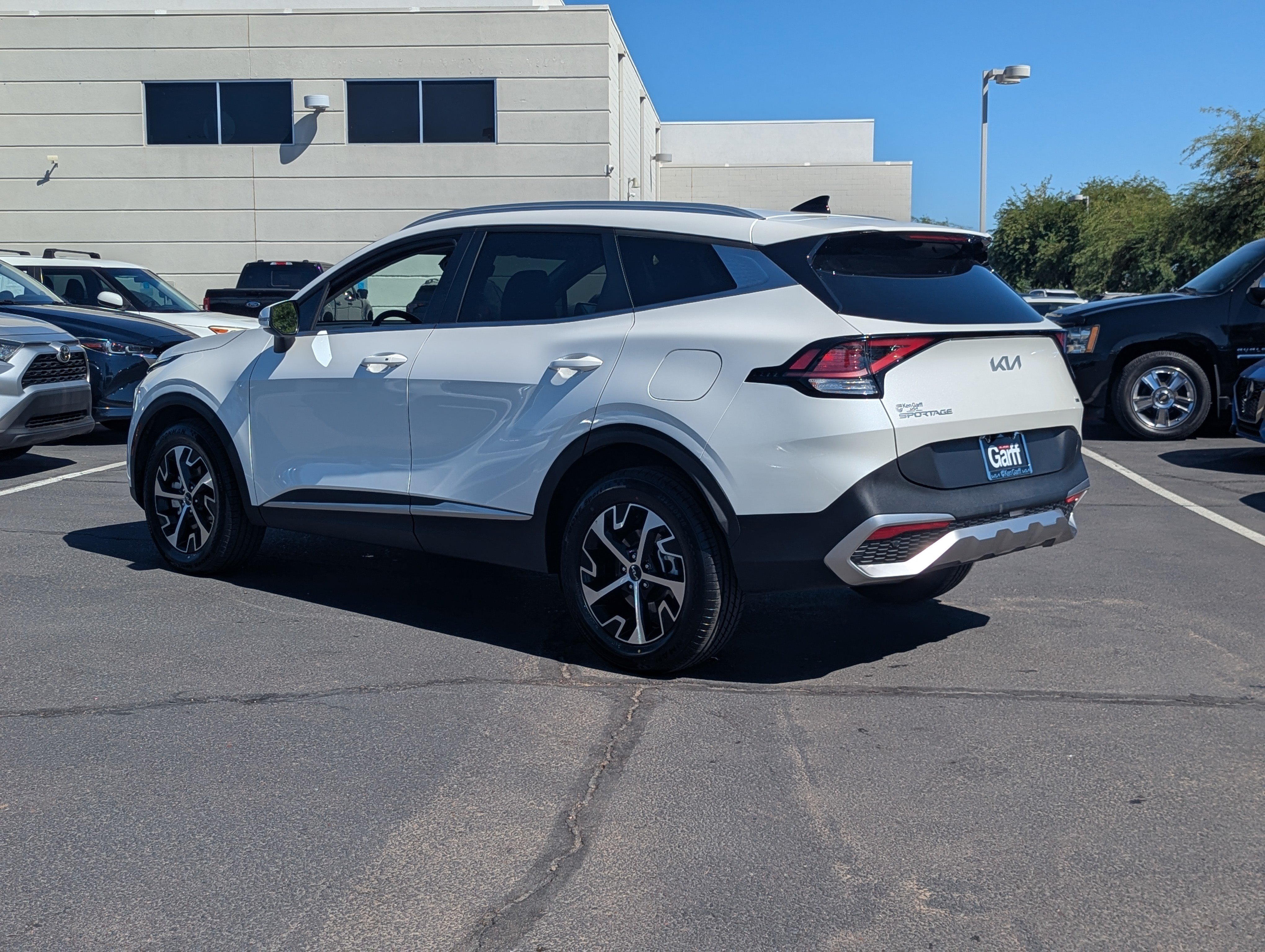 Certified 2023 Kia Sportage EX AWD/4WD image 3