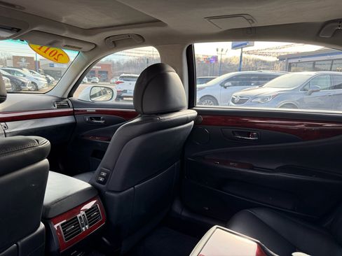 Used 2011 Lexus LS 460 L image 22