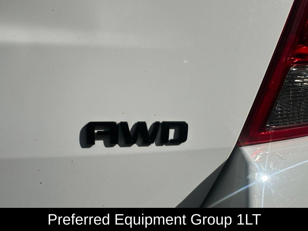 Used 2018 Chevrolet Trax LT w/ Redline Edition AWD/4WD image 9