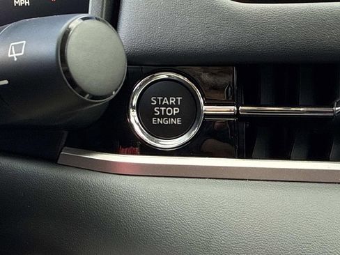 New 2026 Mitsubishi Outlander SEL image 33