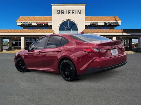 Used 2026 Toyota Camry LE FWD image 9