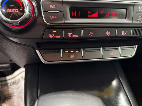 Used 2020 Kia Sorento S image 28