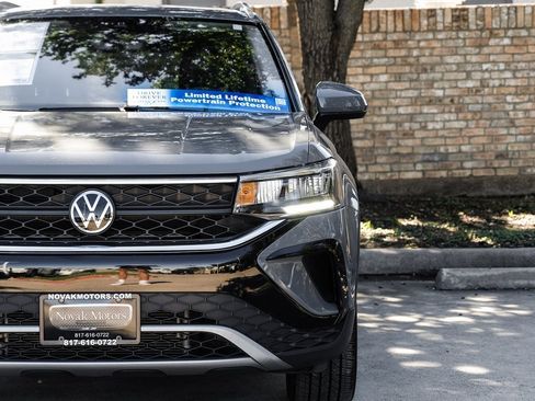 Used 2023 Volkswagen Taos SE image 59