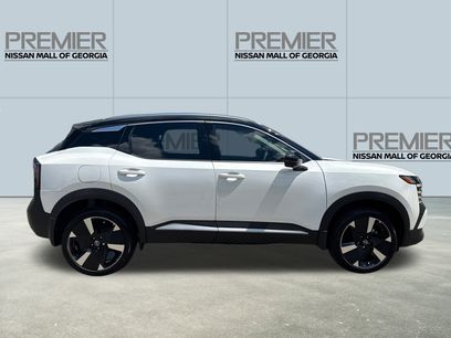 New 2025 Nissan Kicks SR w/ Illumination Package