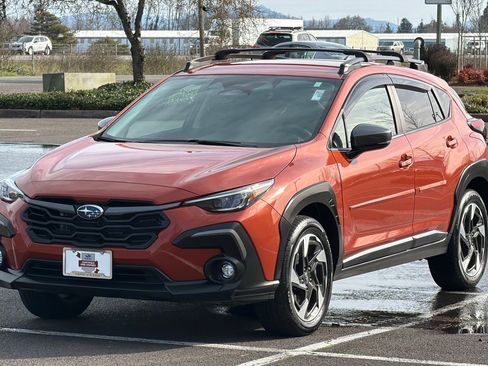 Used 2025 Subaru Crosstrek 2.5i Limited w/ Crosstrek Mirror Package image 8